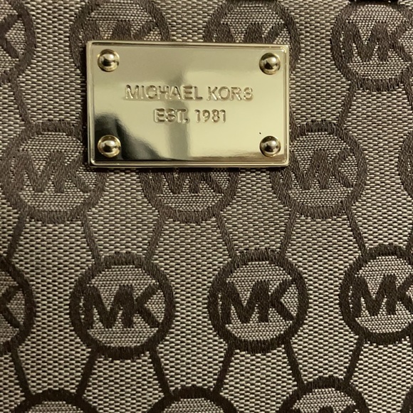 MK Crossbody - Picture 5 of 6